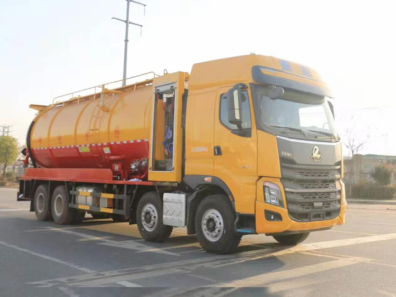 柳汽乘龍36立方清洗吸污車