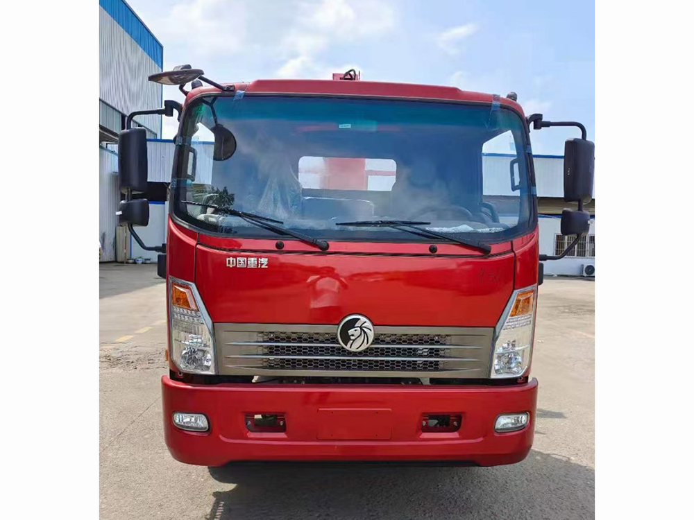 國六重汽藍牌長威5噸四節直臂隨車吊