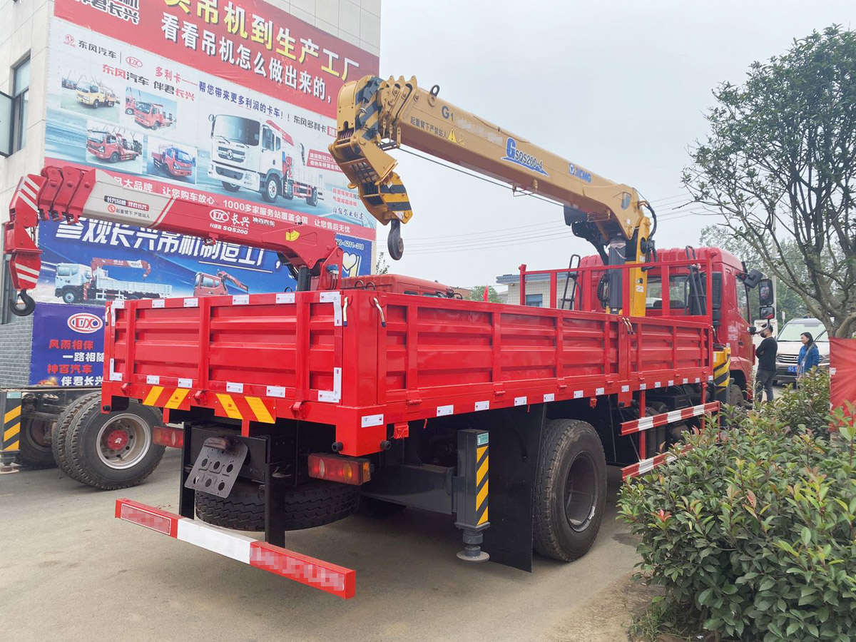 國六東風華神F5徐工8噸直臂隨車吊